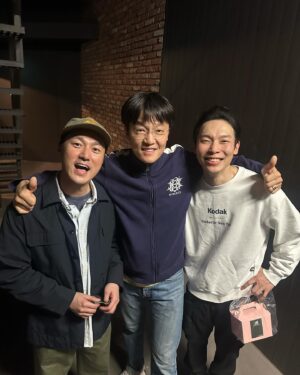 Jo Han-chul Instagram - #그때도오늘 #연극 #최영준 #양경원 #간다 #배우반상회 #응원합니다 #멋진동생들 #빈센조비주얼라인 ㅋㅋ