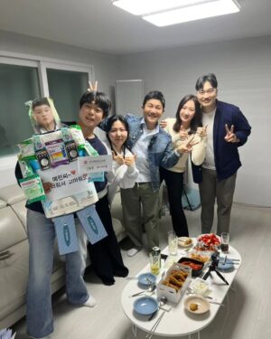 Jo Se-ho Instagram - 불러줘서 고마웠어요!!😍
#채널조세호#집들이
또 불러들 주세요!!