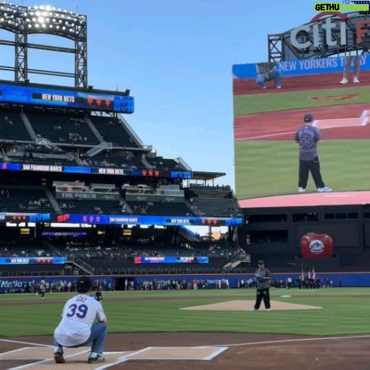 Jo Se-ho - 16.3K Likes - 너무나 소중한 경험 감사합니다💙🧡
#뉴욕메츠#채널조세호
@mets @citifield