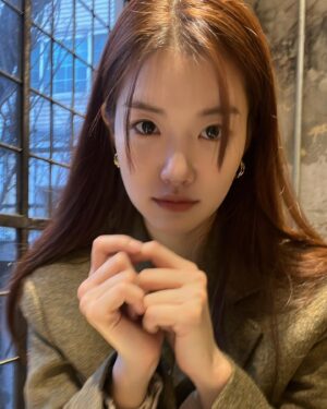 Jo Yoon-seo Instagram - ✌🏻쀠✌🏻