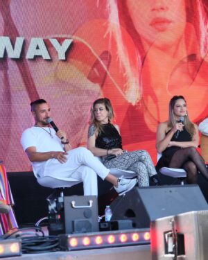 Joana Alvarenga Instagram - Rock in Rio 2024
#rbl #rebeldeway #rir