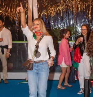 Joana Alvarenga Instagram - Há uma semana festejava a passagem aos oitavos finais entrre amigos e muita alegria.
Hoje com toda a fé e orgulho na nossa seleção espero continuar em festejos.
Força Portugal 🇵🇹❤️🇵🇹
@betano_portugal
#betanoeurovillage 
#portugal
