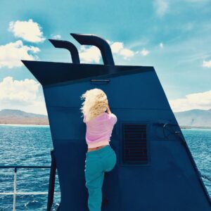 Joanie Perron Instagram - 🕊 #stairwaytoheaven #boat #boating#sea#ocean#sky#freedom#sun#sunny#igers#instalike#nature#amazing#life#beauty