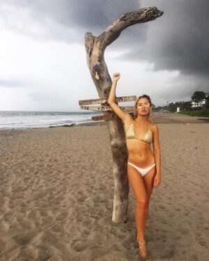 Joanie Perron Instagram - 🎋🧜🏻‍♀️🎏 Where there is #anklebracelet there is happiness!  I ❤️Bali & I love rain 🌧#asia#tb#stormy#bali#storm#tropicalstorm#storm#directions#classic#orient#bouddha#love#photooftheday#happy#tbt#summer
