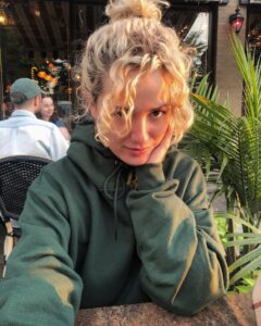 Actress Joanie Perron HD Instagram Photos and Wallpapers August 2019