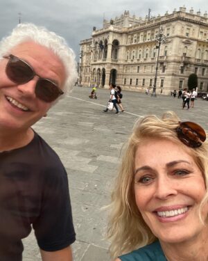 Joanna Cassidy Instagram - More pics with my friend! 💗💗 

#travel #italy #summer #friends #fypシ
