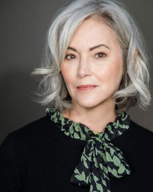 Joanna Going Instagram - New year, new headshots by my
fave photog for 20  years 
@lisafranchotphoto
Thank you, my friend, you always make it easy!

Hair & makeup by @bjohnsonstudio — you always make me feel beautiful!