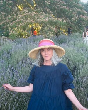 Joanna Going Instagram - Made a visit to the glorious Lavender Festival @123farmorganics with @duvenay 💜  I just wanna stay …. #lavenderfestival