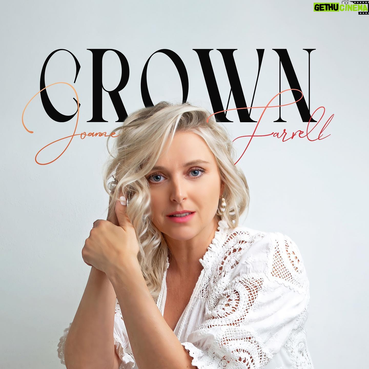 Joanne Farrell - 2.1K Likes - I’m so excited to announce that my new single ‘Crown’ will be out next week on Thursday 10th November 👑 You can click on the link in my profile bio to PRE-SAVE the single and receive a notification as soon as it’s out 👸
Can’t wait to share it with you! 🥳
Written & composed by @officialjoannefarrell & @ramziofficial
Video directed by @majdi.smiri
Video produced by @dhaferlabidine
Thanks to @humanagementme