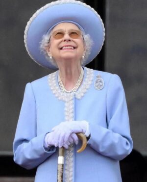Joanne Farrell Instagram - ‘I declare before you that my whole life whether it be long or short shall be devoted to your service and the service of our great imperial family to which we all belong’

A promise kept for 70 years with serene grace, good humour and indomitable spirit

RIP Queen Elizabeth II
1926 - 2022