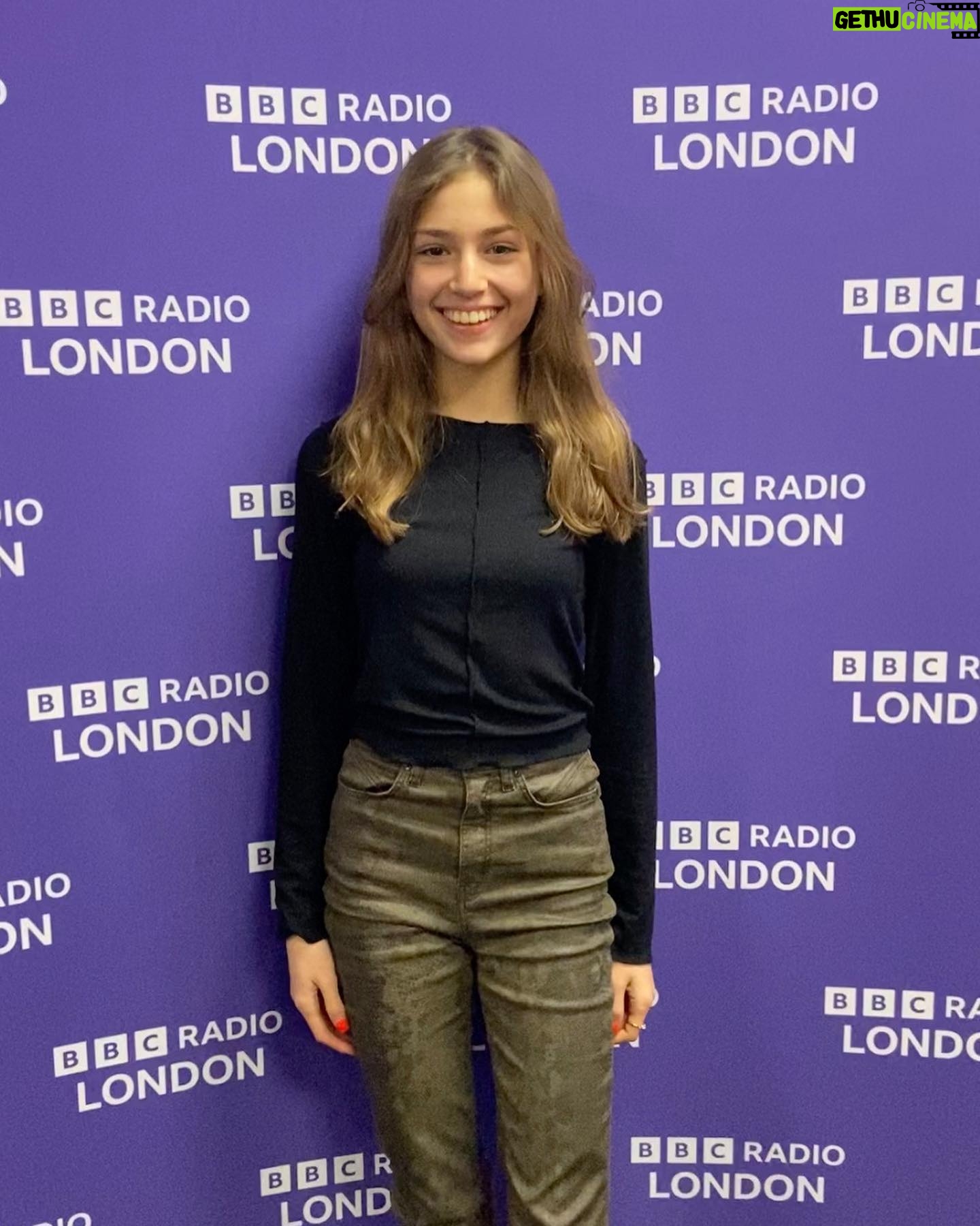 Joanne Farrell - 2.1K Likes - Thank you to fabulous @GabyRoslin for having me and Yasmine on @bbcradiolondon today, and inviting me to sing ‘Crown’ live in the studio 🎙️ Fun and laughter with Gaby, and the story behind the song… 🌟👑💖
@bbcsounds