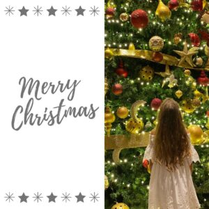 Joanne Farrell Instagram - May all your Christmas wishes come true x