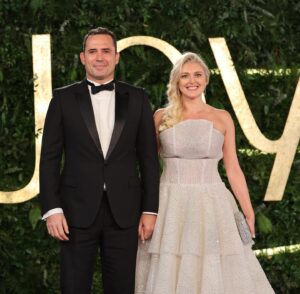 Joanne Farrell Instagram - A joyous evening at the magnificent #JoyAwards 2023 in Riyadh on Saturday evening 🔥

@riyadhseason

@jessieculley & @isabellKristensenofficial 🫶