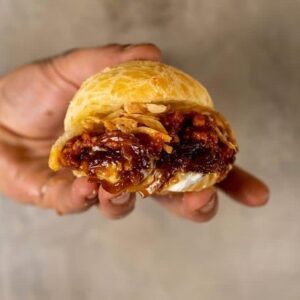 João Alcantara Instagram - Abrindo o domingo com essa maravilha, para avisar que na próxima terça-feira vamos começar o delivery do @pac_paodequeijo direto na @rappibrasil ‼️

#oPACéPOP