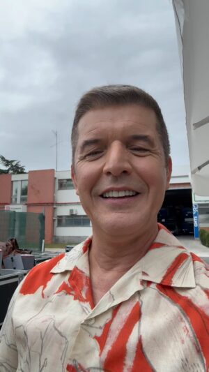 João Baião Instagram - Boa tarde. Bom Domingo 😘❤️🌺
@sicoficial