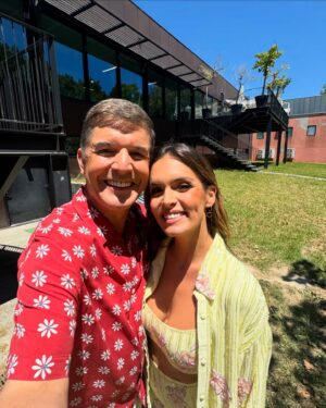 João Baião Instagram - Boa tarde. Bom domingo❤️😘
@dichavesofficial 
@sicoficial