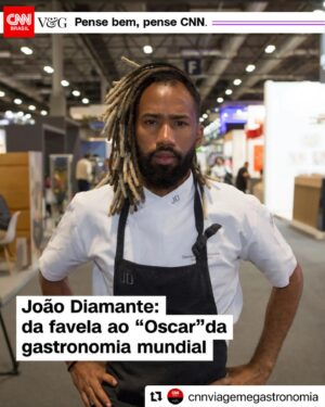 João Diamante Instagram - Vamos Brasil 🇧🇷 🥹🙌🏾👨🏽‍🍳💎
.
Gratidão a minha família e  toda equipe do @diamantesnacozinha , sem vocês isso não seria possível 🙏🏾

#Repost @cnnviagemegastronomia with @use.repost
・・・
No último mês, @joaodiamante conquistou o prêmio ‘Champions of Change’ (Campeões da Mudança) de 2024 do The World’s 50 Best Restaurants, o “Oscar” da gastronomia. Seu projeto chamado Diamantes na Cozinha capacita os alunos para trabalharem ou empreenderem no setor.

A iniciativa nasceu em 2016 em um espaço emprestado com menos de 10m². Hoje, conta com sede própria, cozinha profissional, biblioteca e já educou mais de 3.500 pessoas.

João conversou com o CNN Viagem & Gastronomia e contou sobre sua trajetória e como acredita no poder da transformação que a gastronomia oferece.

Confira a entrevista completa no link da bio.

📸Divulgação

#CNNViagemeGastronomia #ChampionsofChange #TheWorlds50Best