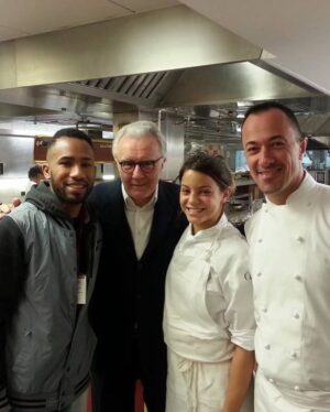 João Diamante Instagram - As voltas que o mundo dá 🌎 ! 
.
.
Nem nos melhores sonhos eu imaginaria esse roteiro, uma dia você é aluno , estagiário de uma das maiores lendas da gastronomia mundial Chef @alainducasse , depois de alguns anos vocês estão juntos novamente, mas agora o aprendiz ganhando um prêmio de reconhecimento mundial no @theworlds50best ao lado do seu mentor. Pra pessoas de onde eu venho sao 5 vezes mais difícil, mas quem falou que seria impossível ? 
.
.
Como Jesus Cristo falou e o @emicida recitou, levanta e anda 🙌🏾 acredita, esse é o poder da educação de 1 oportunidade na vida do nordestino, preto, pobre e favelado ✌🏾💎
.
.
Lutamos diariamente com @diamantesnacozinha para que tenham mais história como essa,  mas saindo em nível de equidade com todos.
Prazer João Diamante 🙏🏾
Mãe @elildesdiamante a senhora é uma rainha 👑 
Obrigado @charlespiriou pela ponte e a foto ✌🏾
#superação #motivacao #oportunidade #gastronomia #chef #alainducasse #joaodiamante #wolds50best #50bestrestaurants #brasil #frança