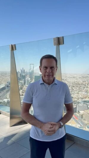 João Doria Instagram - Já em Riyadh, preparando o Brazil Saudi Arabia Conference, de 03 a 05 de março, na Arábia Saudita. 🇧🇷🤝🇸🇦