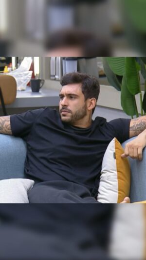 João Hadad Instagram - Penúltima festa na mansão de #AGrandeConquista, muito bem curtida! Está acabandooooo 🥹 

Bora #TeamHadad ⚡️
