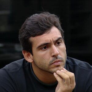 João Hadad Instagram - Seguimos mais uma semana livre da zona de risco! 🥳 

Hadad recebeu alguns votos na votação de ontem, mas ainda assim não foi parar na zona de risco e estamos garantidos no próximo ciclo de #AGrandeConquista. 

Considerando que nessa prova da virada de hoje, nenhum dos indicados apresenta risco de puxa-lo, caso vençam. 

Vamos com tudo, time! #TeamHadad ⚡️