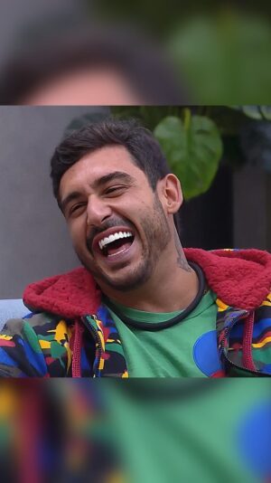João Hadad Instagram - Mais uma festa na mansão de #AGrandeConquista, muito bem curtida 🕺🏻

 #TeamHadad ⚡️
