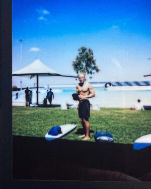 Joao Marinho Instagram - bad quality photos, good quality mates/ fotos ruins, amigos bons