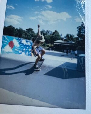 Joao Marinho Instagram - bad quality photos, good quality mates/ fotos ruins, amigos bons