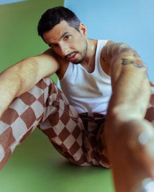 João Montez Instagram - a 90’s playlist. 🎧 boa semana!
