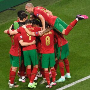 João Moutinho Instagram - Seguimos juntos 🇵🇹! 
#vamoscomtudo