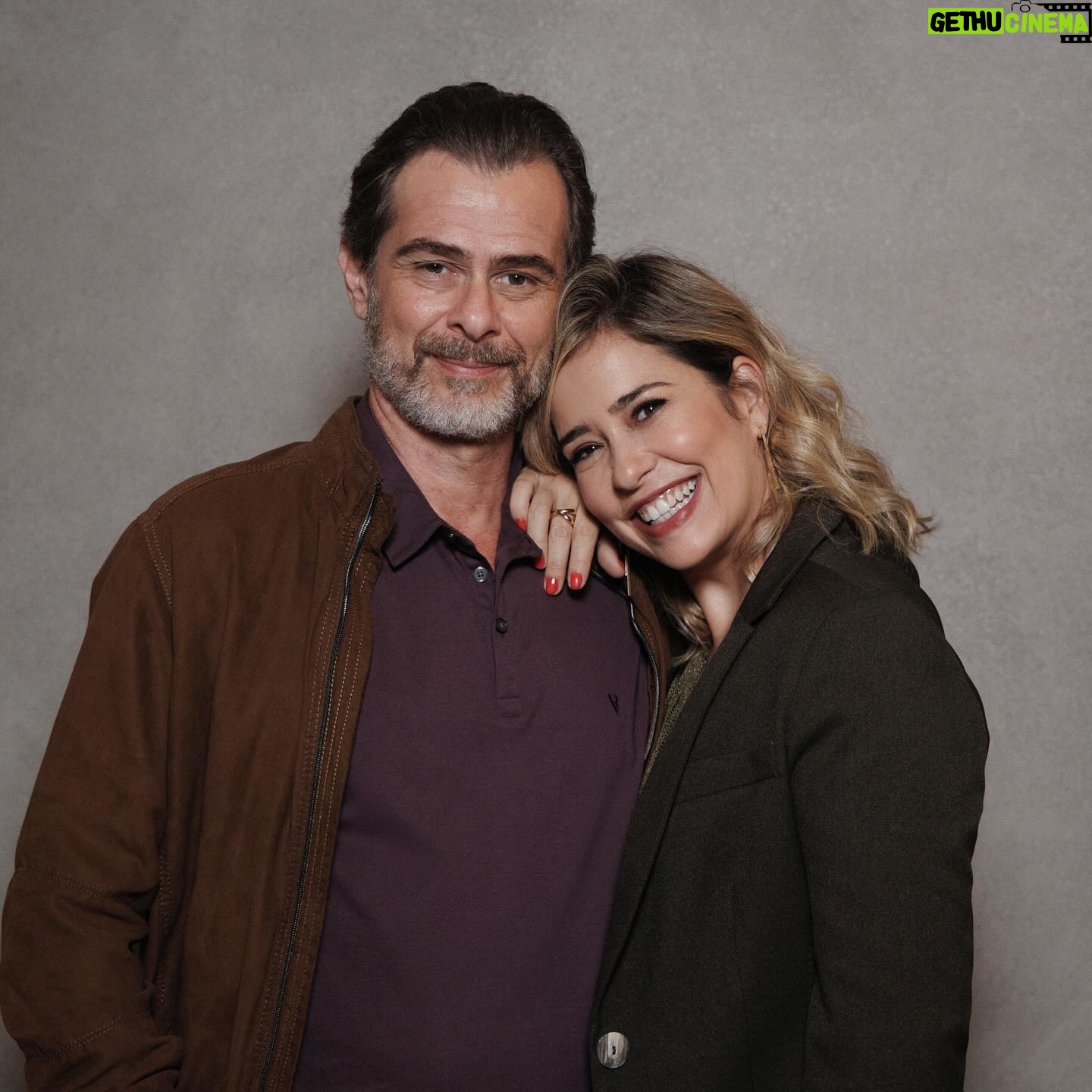 João Vitti - 11.3K Likes - Estamos chegando.
📸 Marcos Serra Lima/Netflix
#pedaçodemim #vicente #silvia #melodrama