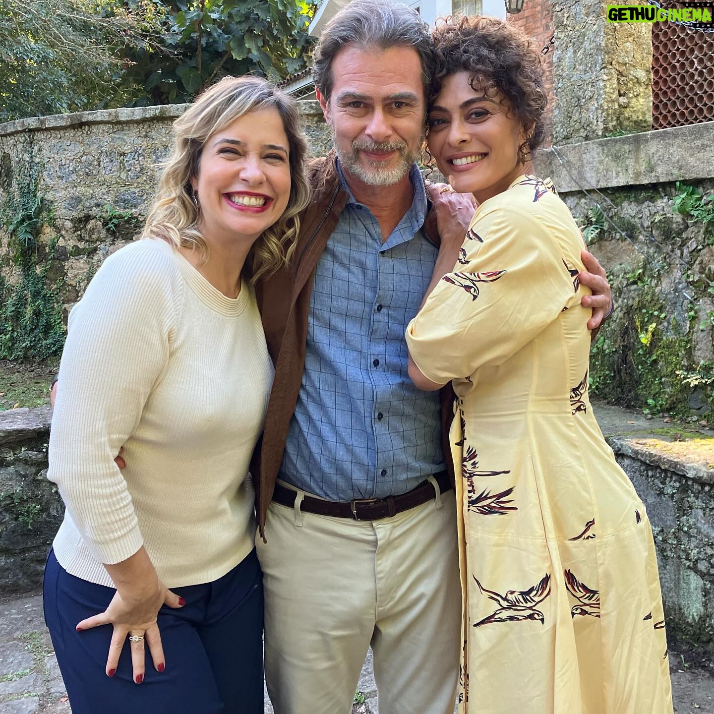 João Vitti - 18.1K Likes - O esforço não mente.
Parabéns amores!!!! ⭐️⭐️⭐️⭐️⭐️
PEDAÇO DE MIM 💔
TOP 1 - Brasil
TOP 4 - Mundo
Séries
@netflixbrasil
@a.fabrica.etc