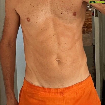 João Vitti - 4K Likes - Mamão pa-pai-ahhh com 🍪 - ano 5.7
pra ornar com o post anterior;
o algoritmo pediu.