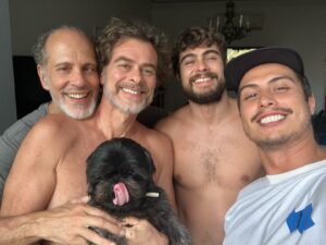 João Vitti Instagram - Famílglia ☀️🌻🪷