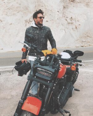 Joaquín Ferreira Instagram - De viaje, con amigos y en Harley. Que más puedo pedir?
Gracias @harleydavidsonmexico 
@alosian @antoniodelavegaofficial 🤟🏽
#roadtrip #harleydavidson #travel