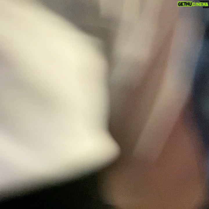 Joaquín Furriel - 26.8K Likes - Quiero seguir con estos colores, con los festejos, con la felicidad de un mismo sentimiento compartido. En estos días formamos un equipo alentando, ilusionad@s , como ellos!
Qué hermoso sería si fuéramos un equipo para el bien común, suena anacrónico pero…
Gracias selección por hacerme vivir uno de los mejores momentos de mi vida !
Te amo Argentina , antes, ahora y siempre!
💙🤍💙
Foto 1 : @elofurriel_
#argentinacampeondelmundo
#notratendeenterlo
#todosjuntos
@afaseleccion
🇦🇷🇦🇷🇦🇷🇦🇷🇦🇷🇦🇷🇦🇷🇦🇷🇦🇷🇦🇷🇦🇷🇦🇷🇦🇷🇦🇷🇦🇷🇦🇷
