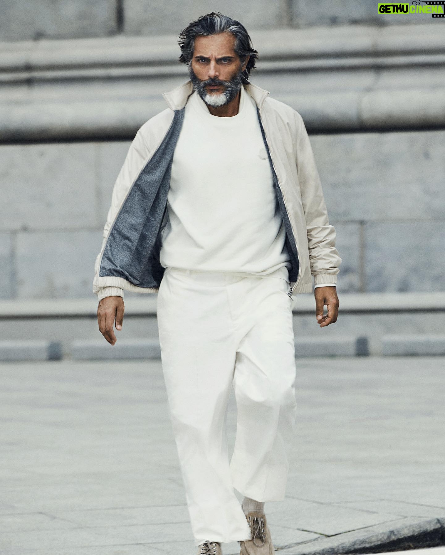 Joaquín Furriel - 16K Likes - In step with the city. Actor Joaquín Furriel quietly steals the scene in Madrid for Moncler Collection Spring/Summer 2024.
Learn more on moncler.com.
#MonclerCollection
@joacofurriel