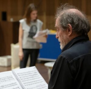 Joaquín Furriel Instagram - Diez momentos del ensayo…de “ Historia del soldado” de Stravinsky - Ramuz !

Para el Festival Martha Argerich en el @teatrocolon 

Dirigida por @charlesdutoitofficial 

Puesta en escena de @rubenszuchmacher 

Coreografía de @marinasvartzman 

Un placer compartir esta experiencia única con amig@s querid@s tan talentosos!
@anniesuniverse 
@lanzanipeter 
@cumesanz 
@jorgeferrari.escenografo 
@gonzaloemicordova 

Estas fotos preciosas son del fotógrafo del Teatro Colón @maximoparpagnoli 

Gracias @mevoyairyendo , @rodrigodecaso y @santiagosantero 

Sábado 13 y Domingo 14 de Agosto