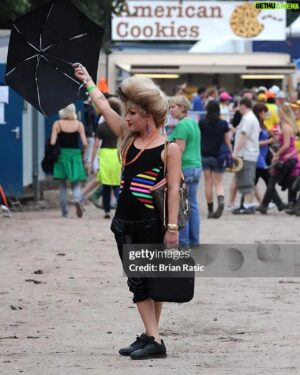 Jodie Harsh Instagram - 10 chaotic photos of me back in the day from Getty images - can’t wait for you to read my book! 👀