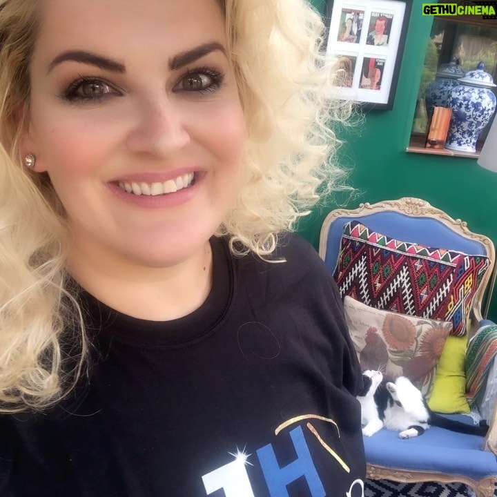 Jodie Prenger - 239 Likes - Oh do you like my new T-Shirt? I bloody love it. Hereās how you can get hold of one www.theatresupportfund.co.uk @theatresupportfund @actingforothers @fleabagforcharity #supportthearts