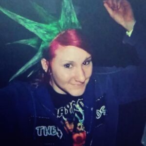 Jody Gyivicsan Instagram - Baby teenage Jody.
These pictures are almost 20 years old. WTF.

I was a master at spiking hair. Blow dryer and got2b glue (or straight up wood glue or white glue in a pinch). I would have to spike all the homies’ hairs. Gave all the haircuts and dye jobs too…😭The good ol, days.
.
.
#TBT #oldAF #libertyspikes