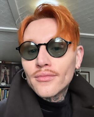 Joe Black Instagram - Life recently in a little photo dump. Wanna mix it up more on here. Featuring glasses that make me feel like dr robotnik, spirited away, cats, hilarious bus destinations, hair adjustment and more cats.