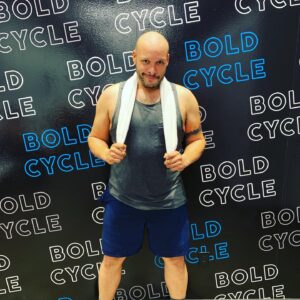 Joe Miñoso Instagram - Who says you can’t get your sweat on during a vacation!? Me, I do all the time. But when the awesome folks at @theamericanclub recommend I check out @boldcycle I couldn’t turn them down.  And BOY what a party it was!!! GOING BACK TOMORROW!  Next time I’m totally having a post workout beer! #ad #sponsored