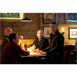Joe Miñoso Instagram - Squad is getting together at MOLLYS tonight for an all knew #chicagofire. Join us, won’t you?