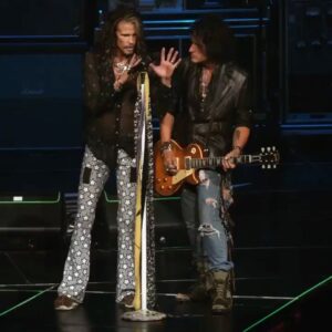 Joe Perry Instagram - HAPPY HAPPY HAPPY BIRTHDAY TO THE BEST BROTHER YOU COULD EVER HAVE… HAPPY BIRTHDAY STEVEN!!! MUCH LOVE, JOE

🎥: @theaaronperry

#Aerosmith #StevenTyler #JoePerry #DeucesAreWild #Aerosmith50