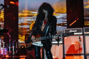 Joe Perry Instagram - The Hollywood Vampires are taking over Europe!!

Tickets still available: www.HollywoodVampires.com

📷: @theaaronperry 

‪#alicecooper #johnnydepp #joeperry #tommyhenriksen #glensobel #chriswyse #buckjohnson #HollywoodVampires‬