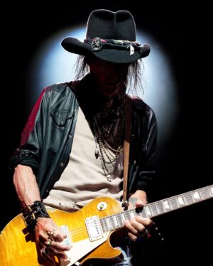 Joe Perry Instagram - Tonight #AerosmithPeaceOut the farewell tour continues at the PPG Paints Arena in Pittsburgh, PA! 

For tickets, VIP upgrades and more visit: www.Aerosmith.com

📷: @theaaronperry 

#Aerosmith #PeaceOut #JoePerry #GibsonGuitars