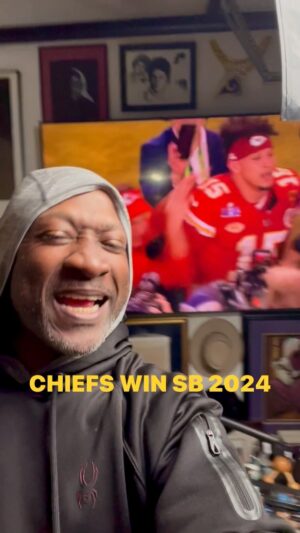 Joe Torry Instagram - CHIEFS WIN Super Bowl 2024 RAIDERS LET’S GO SB or BUST.. 💪🏾💪🏾💪🏾🔥🔥💯💯💜💜