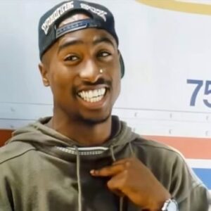 Joe Torry Instagram - "Money? You giving that h*e money?"😂🤣💀

Besides the beauty salon, post office and barbeque scene, the gas station part from "Poetic Justice" is completely underrated 😂!!

What did you think of this scene? 
Drop a 🔥 if you loved this clip!!

#2pac #2pacshakur #tupac #tupacshakur #tupacamarushakur #makaveli #thuglife #outlaw #hiphop #oldschool #oldschoolhiphop #90srap #explore #explorepage #losangeles #california #reels #reelsinstagram #instagood #instadaily #instafollow #thegreatest #thebest #legend