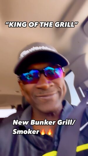 Joe Torry Instagram - KING OF THE GRILL SPEAKS🔥🔥👨🏾‍🍳👨🏾‍🍳
Broke in the New Grill, Kick the Tires and Off We GO🔥🔥🔥😂😂😂 Check it Out😋😋 
Folks Been Asking, “Watcha Grill”??😂😂 #joetorry #joetorrybunker #kingofthegrill #goodfood #backyardburning🔥 #smackingmacandcheese #lolipoplambchops #bunkersmokedwings #smokeyjoesteak #asparagus #smokeyyams #lobstertails #igreels #igfood